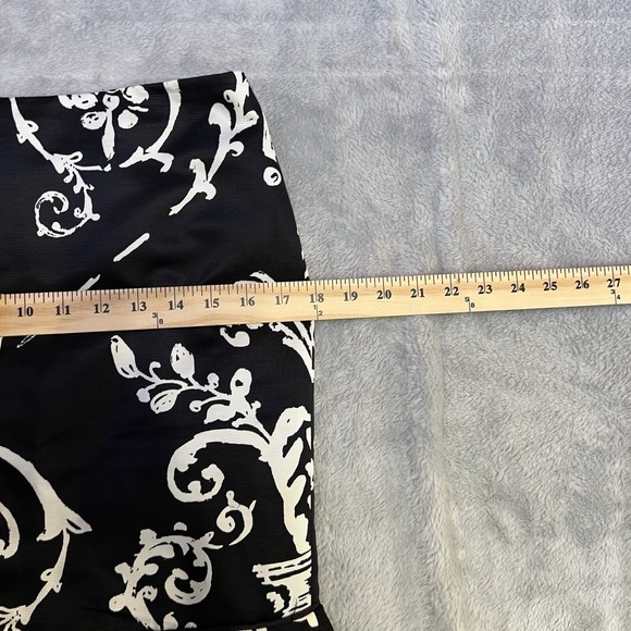 White House Black Market Pencil Skirt Size 2 Black White Floral Print - Picture 10 of 11